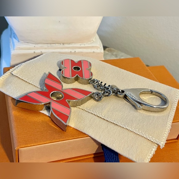 RARE Louis Vuitton Striped Fleur de Monogram Bag Charm with Dustbag and Box - Picture 3 of 6